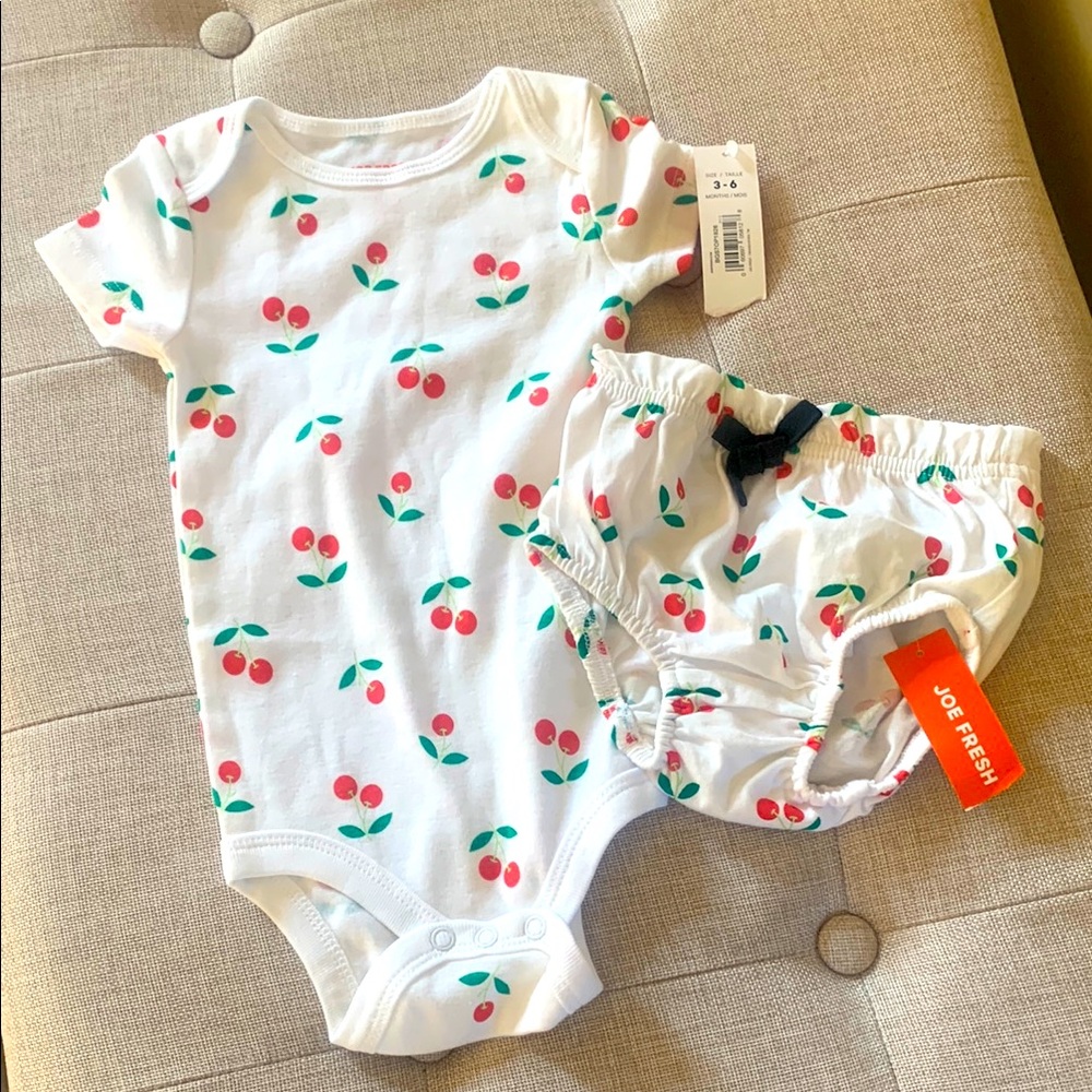 ❤️❤️JF White and Red Diaper Covers Cherry Print